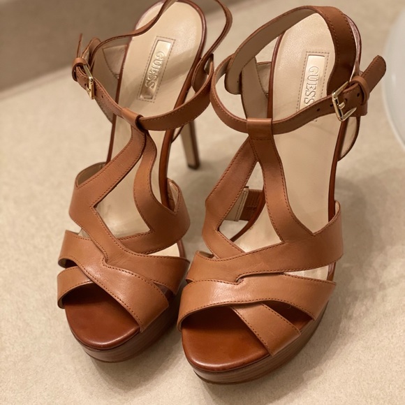 GUESS Heels - Picture 2 of 11